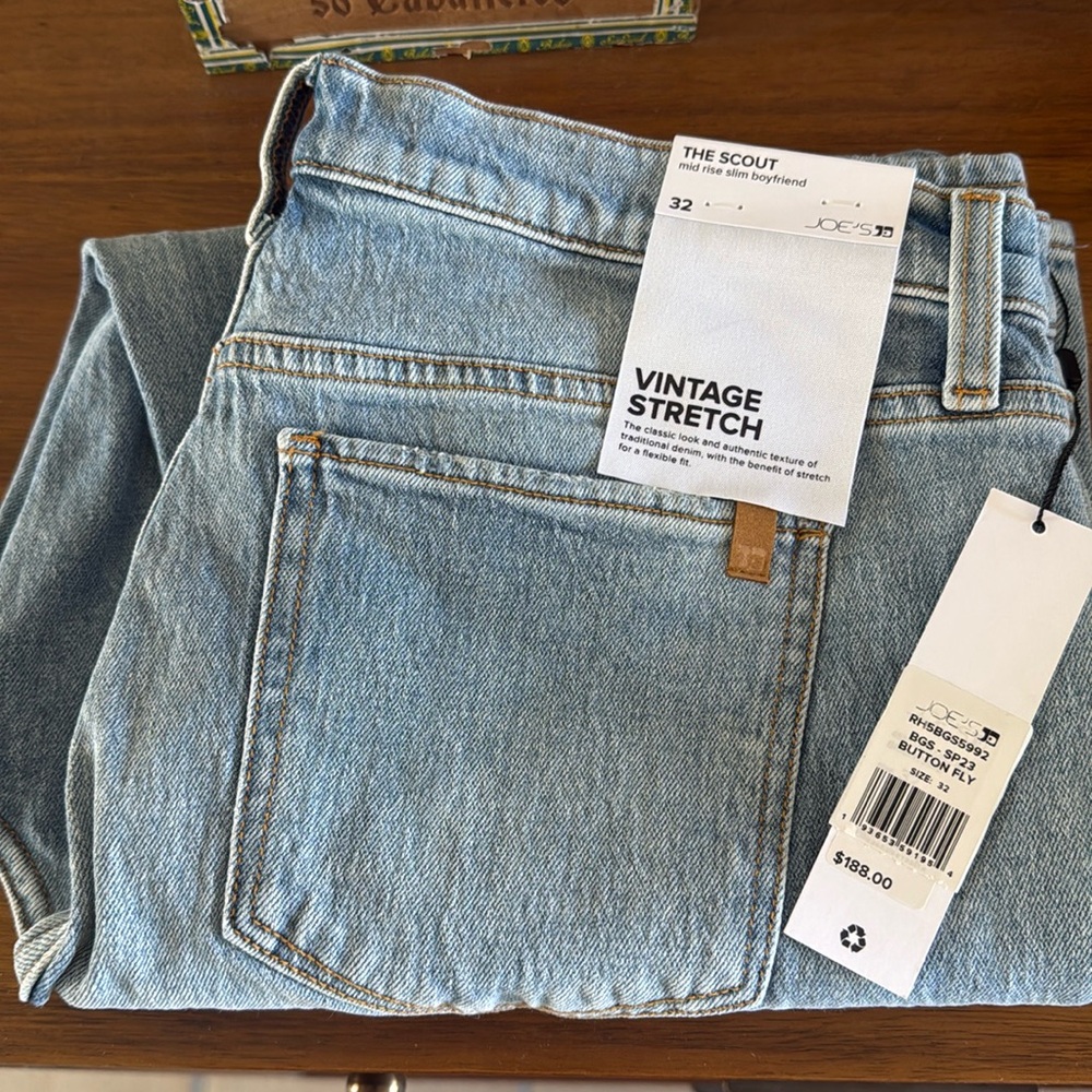 Joe’s Jeans: The Scout - mid rise slim boyfriend
